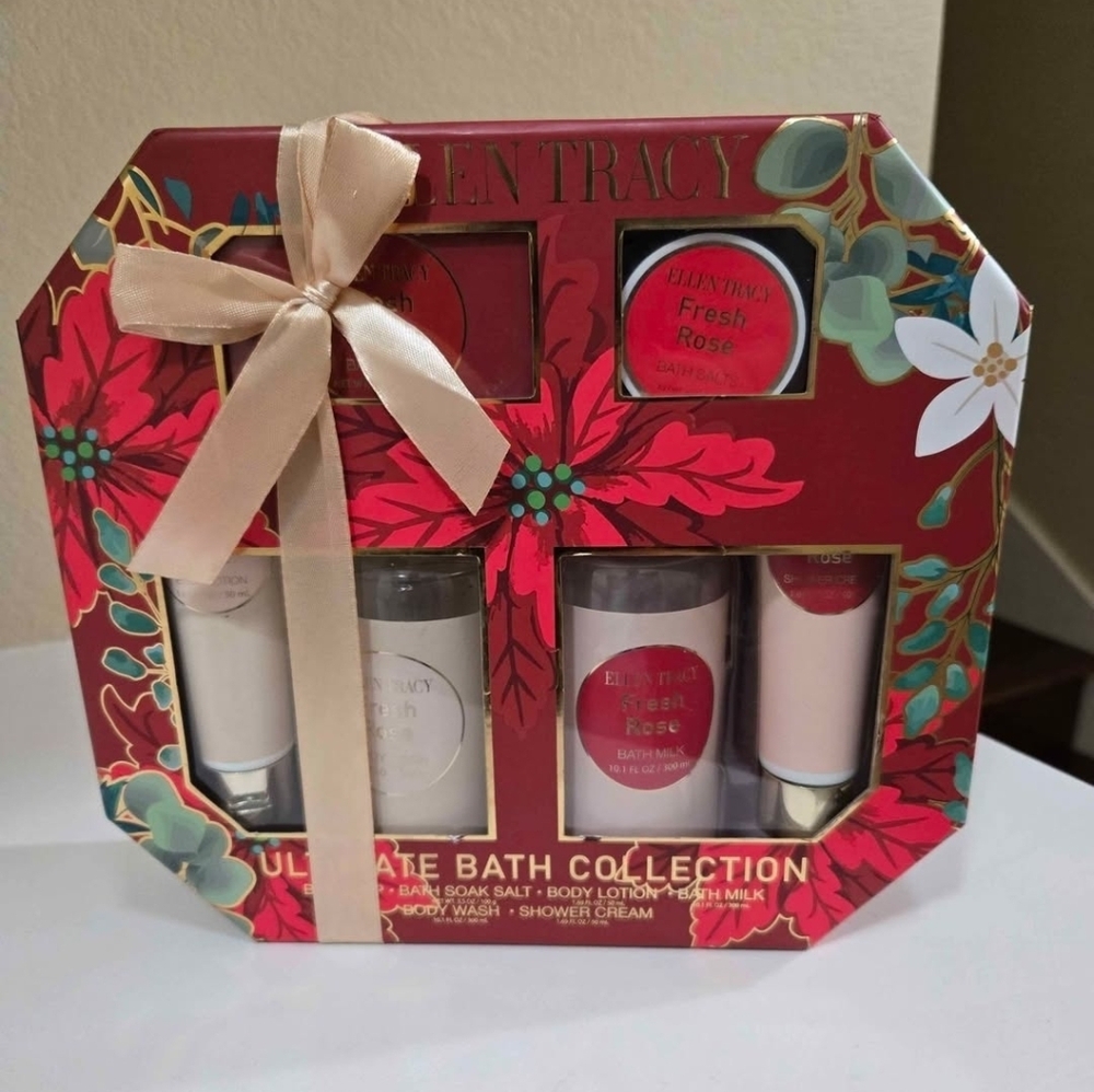 Ellen Tracy Fresh Rose Bath Set - Red and Cream